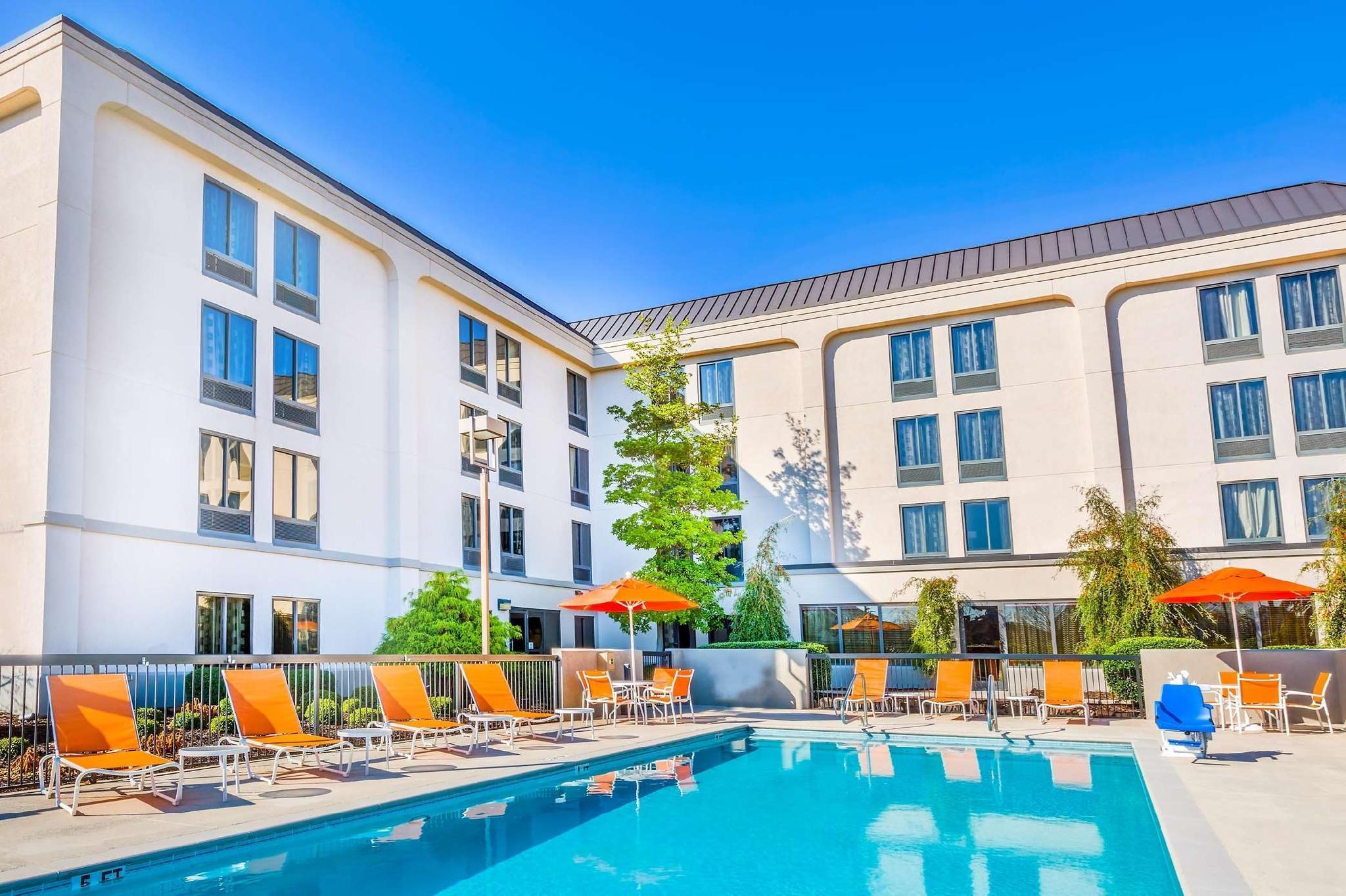 Hampton Inn By Hilton Decatur Exterior photo