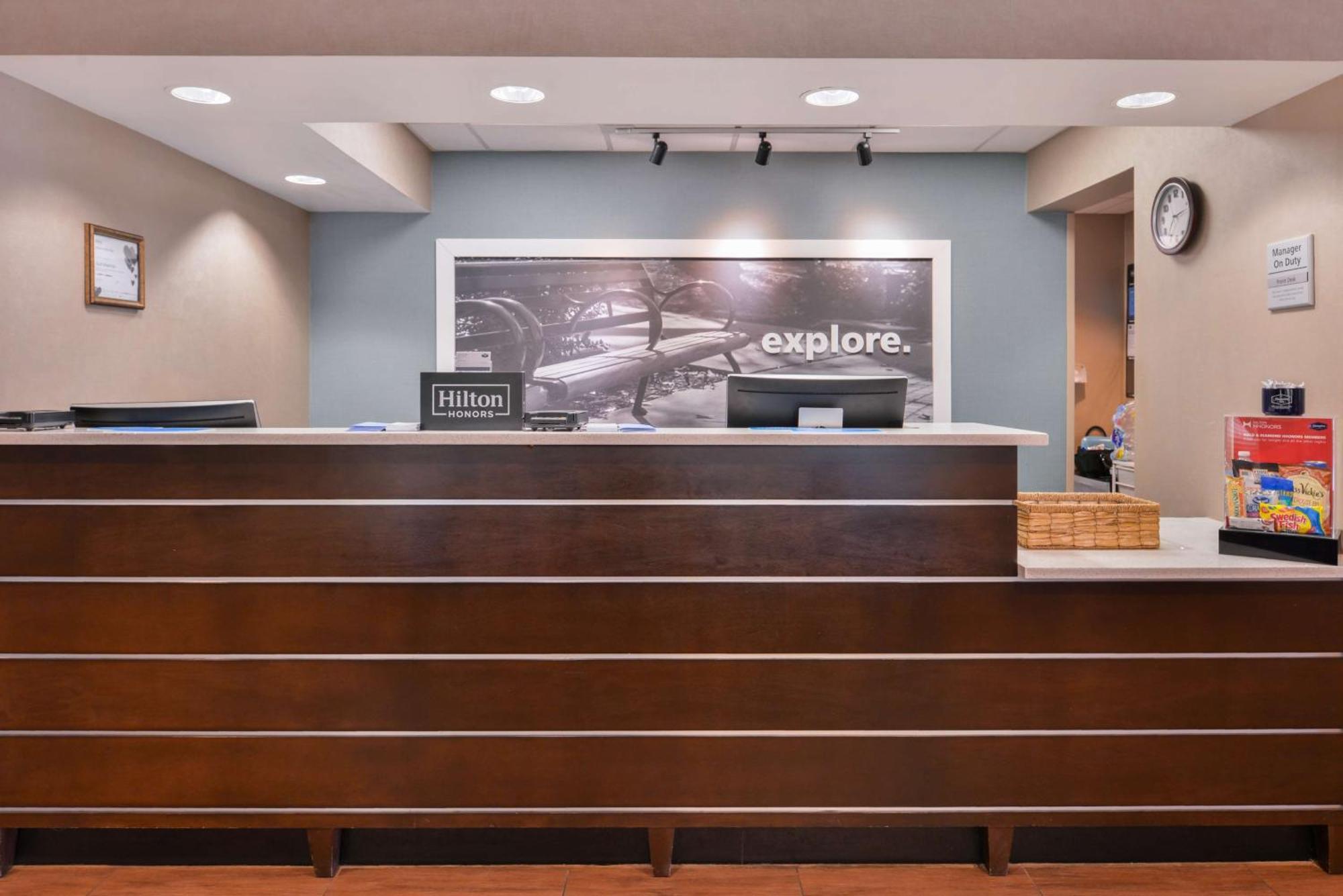 Hampton Inn By Hilton Decatur Exterior photo